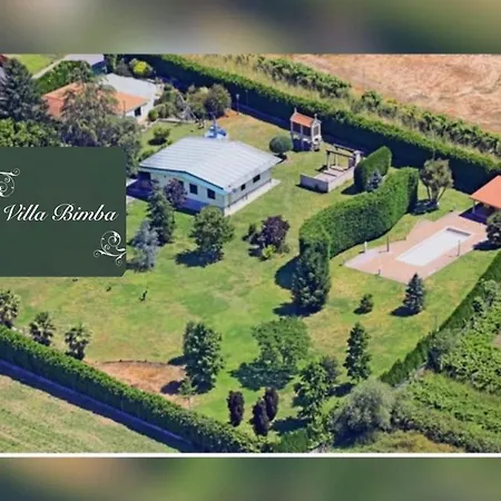 Bimba, Con Piscina Y Barbacoa