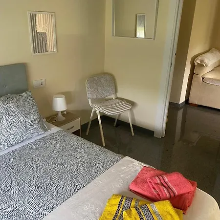 Bimba, Con Piscina Y Barbacoa 卡尔达斯·德·雷斯