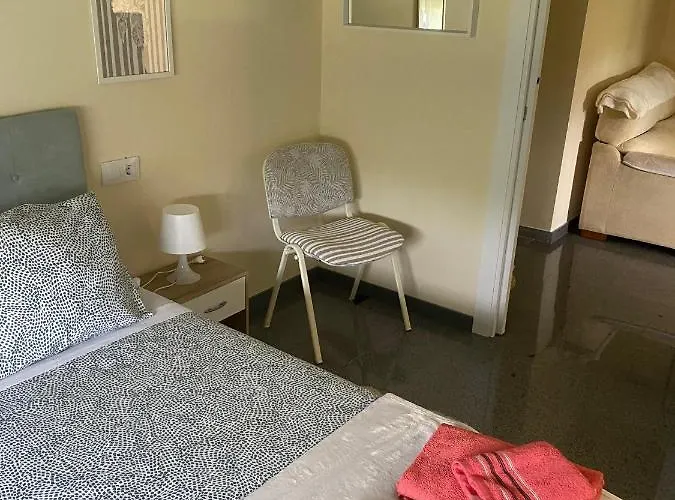 Bimba, Con Piscina Y Barbacoa カルダス・デ・レイス