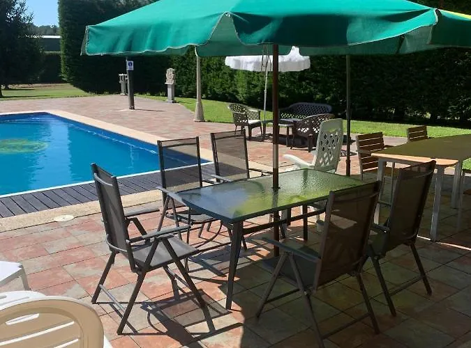 ヴィラ Bimba, Con Piscina Y Barbacoa *