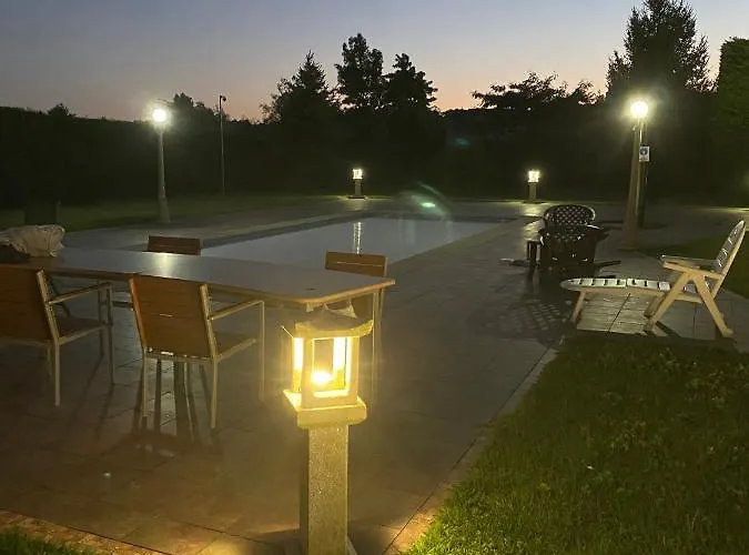 Bimba, Con Piscina Y Barbacoa